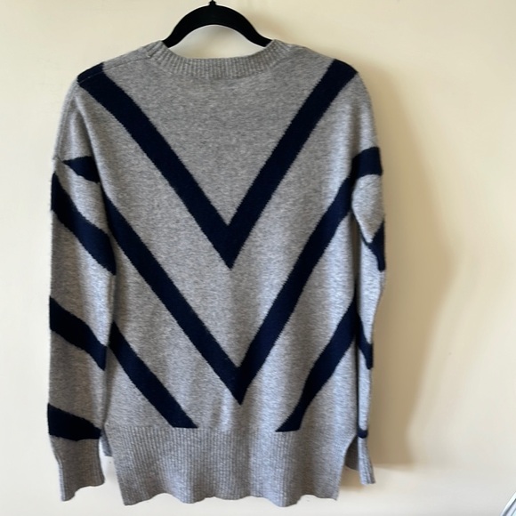 Neiman Markus cashmere Chevron knit  sweater tunic - Picture 2 of 7